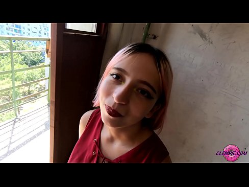 ❤️ O studentă senzuală o suge unui străin în Outback - Ejaculează pe fața lui at ro.pornmega.ru ️❤